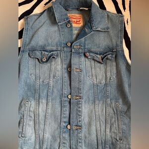 LEVI OVERSIZED VINTAGE VEST